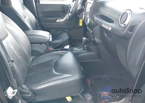 2015 Jeep Wrangler Unlimited Rubicon z USA, uszkodzony, nr VIN 1C4HJWFG2FL528203